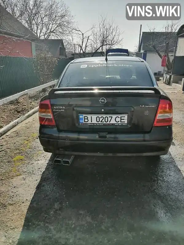 Y6D0TGF696X004913 Opel Astra 2006 Седан 1.36 л. Фото 2