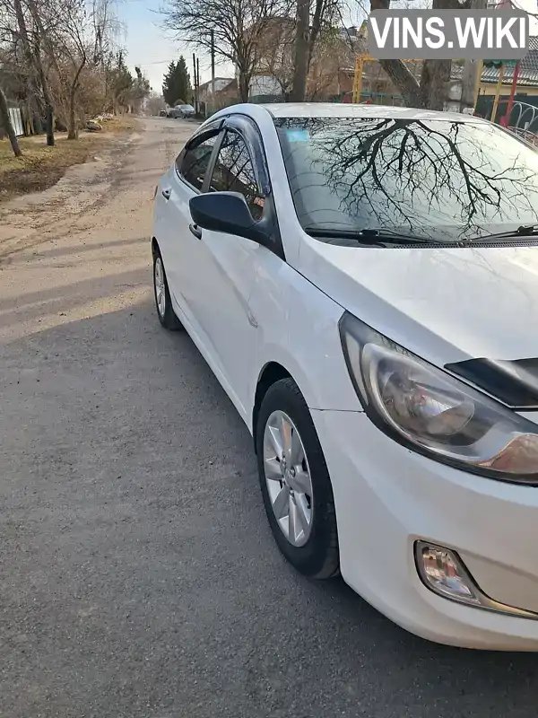 Z94CT41CACR156338 Hyundai Accent 2012 Седан 1.4 л. Фото 3