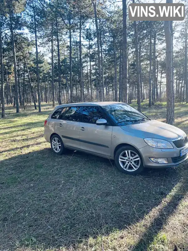 Универсал Skoda Fabia 2010 1.6 л. Ручная / Механика обл. Хмельницкая, Каменец-Подольский - Фото 1/21