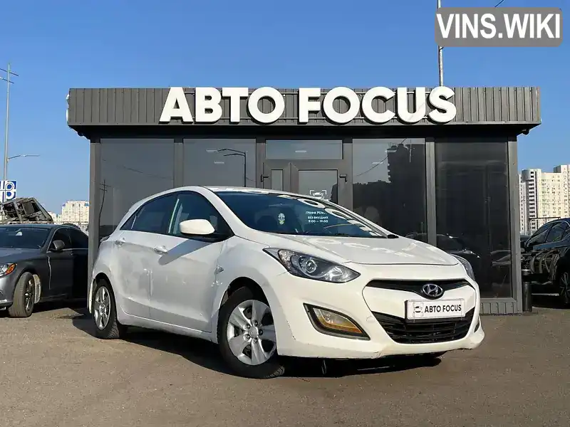 Хетчбек Hyundai i30 2014 1.4 л. Ручна / Механіка обл. Київська, Бориспіль - Фото 1/21