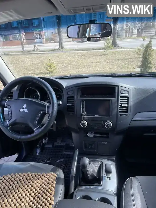 Внедорожник / Кроссовер Mitsubishi Pajero 2010 3.2 л. Ручная / Механика обл. Львовская, Червоноград - Фото 1/9