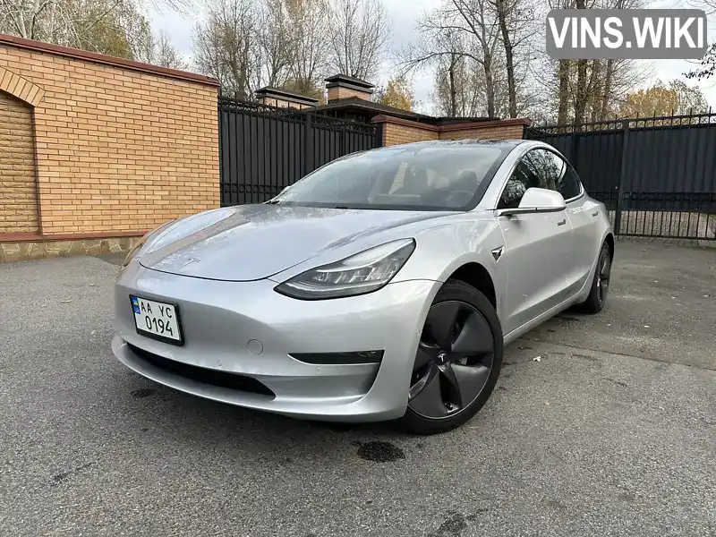 Седан Tesla Model 3 2018 null_content л. обл. Київська, Київ - Фото 1/19