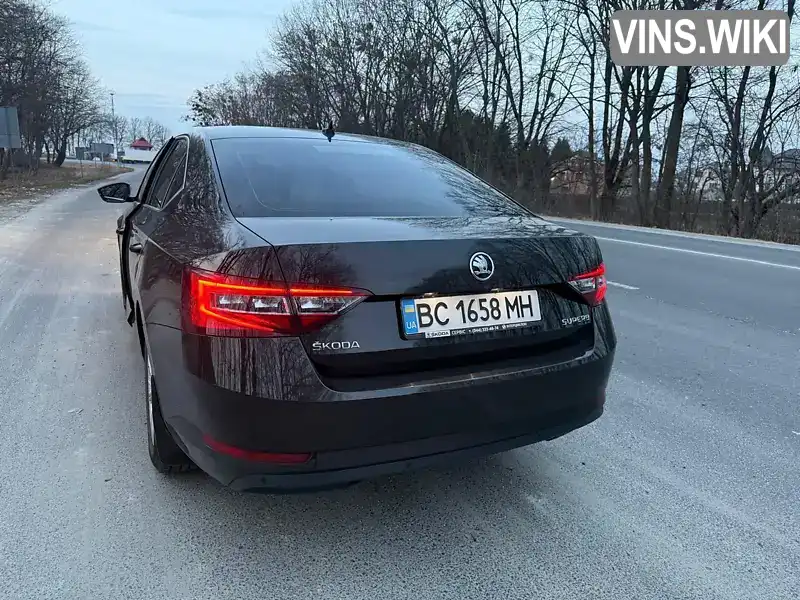 TMBAL8NP5JB300459 Skoda Superb 2018 Ліфтбек 1.8 л. Фото 4