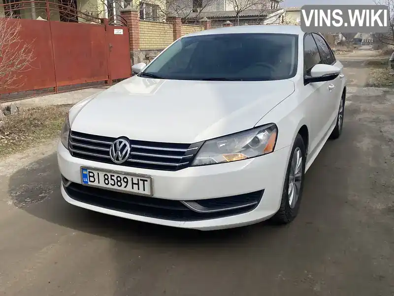 1VWAH7A33CC064810 Volkswagen Passat 2012 Седан 2.5 л. Фото 2