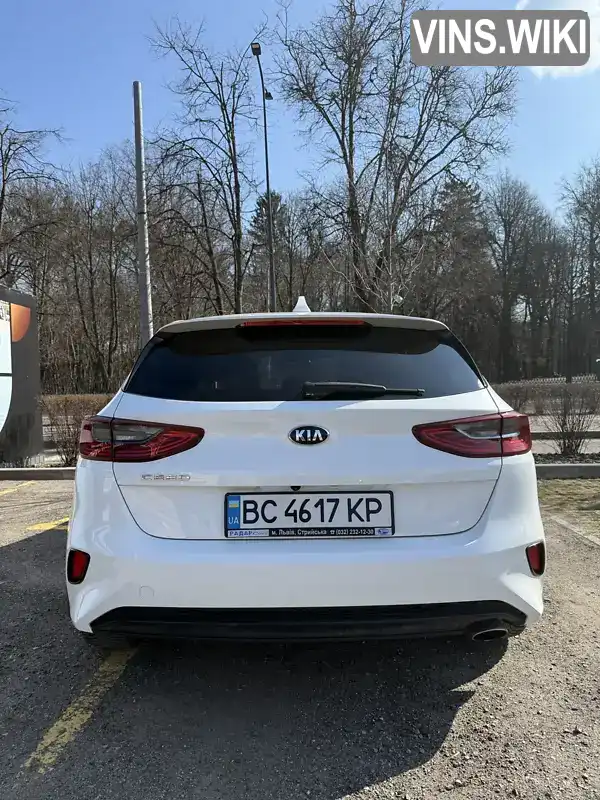 U5YH2514GKL040571 Kia Ceed 2019 Хетчбек 1.35 л. Фото 9