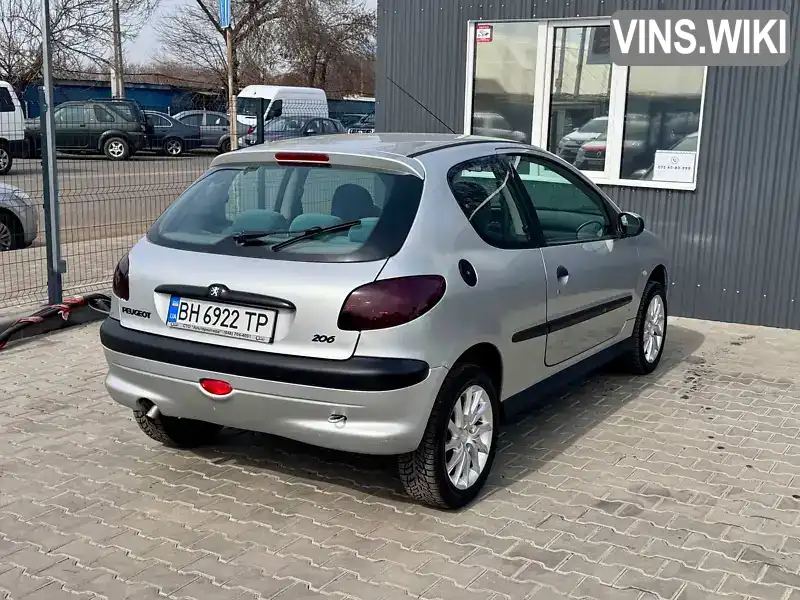 VF32CKFWR42751047 Peugeot 206 2002 Хетчбек 1.4 л. Фото 6