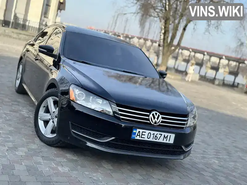 1VWBP7A30DC060870 Volkswagen Passat 2012 Седан 2.48 л. Фото 1