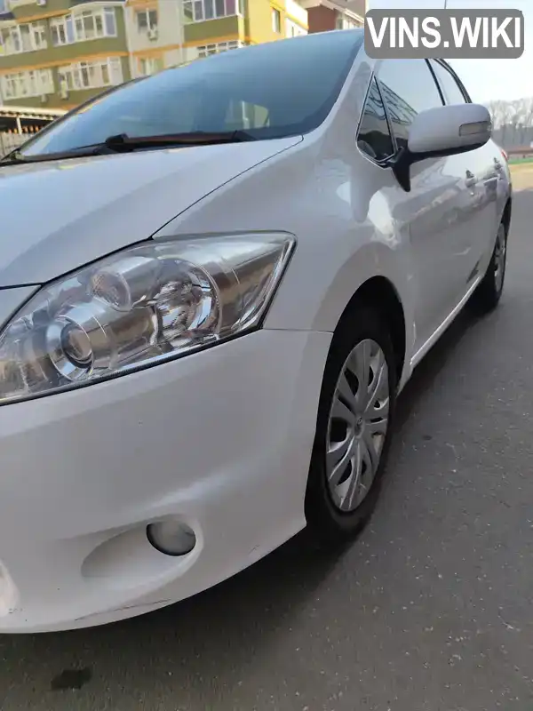 SB1KN56E70E019680 Toyota Auris 2011 Хэтчбек 1.4 л. Фото 4