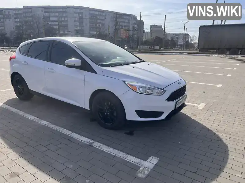 1FADP3K20HL233132 Ford Focus 2017 Хетчбек 2 л. Фото 3