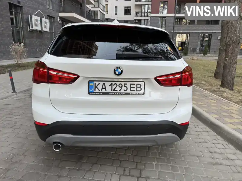 WBAHT710105J42956 BMW X1 2017 Позашляховик / Кросовер 2 л. Фото 4