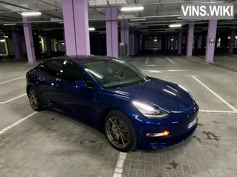 5YJ3E1EBXJF114993 Tesla Model 3 2018 Седан  Фото 1