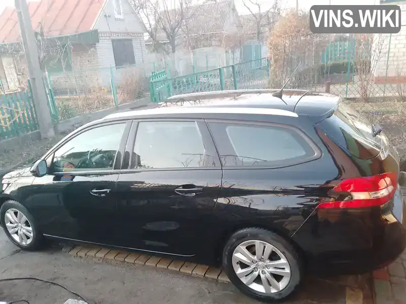 VF3LCBHZHHS048009 Peugeot 308 2017 Універсал 1.56 л. Фото 2