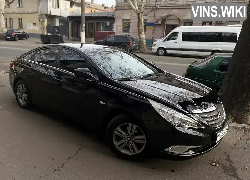 KMHEC41LBDA565810 Hyundai Sonata 2013 Седан 2 л. Фото 1