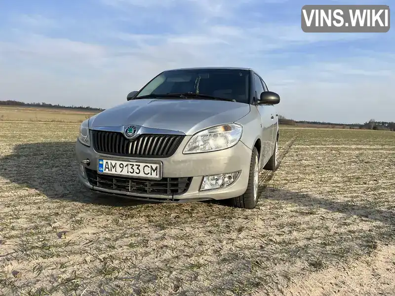 TMBJS25J7C3082498 Skoda Fabia 2011 Универсал 1.6 л. Фото 1