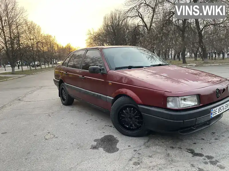 WVWZZZ31ZKB046799 Volkswagen Passat 1989 Седан 1.8 л. Фото 3