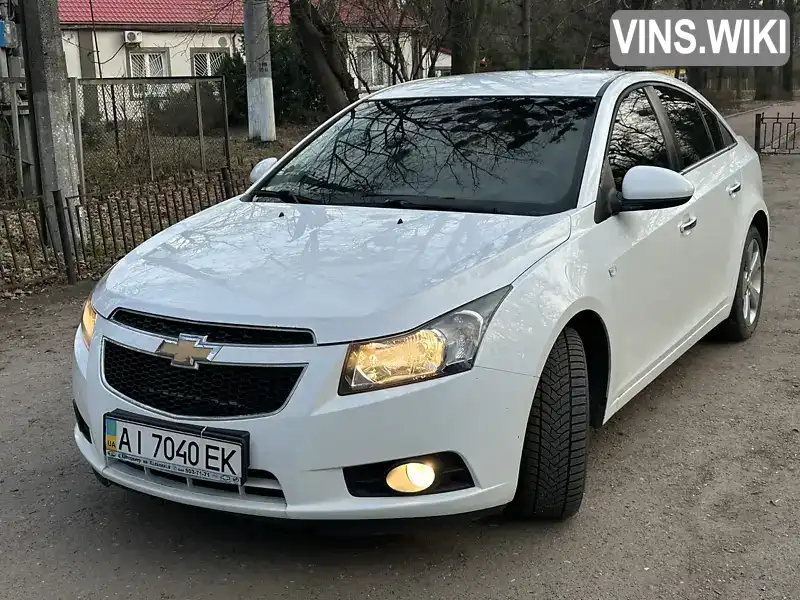 KL1JA6959CK747785 Chevrolet Cruze 2012 Седан 1.8 л. Фото 2