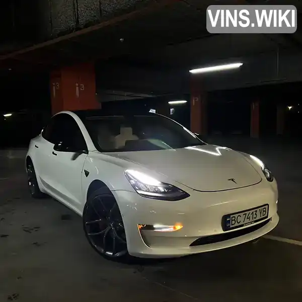 5YJ3E1EBXJF100110 Tesla Model 3 2018 Седан  Фото 2