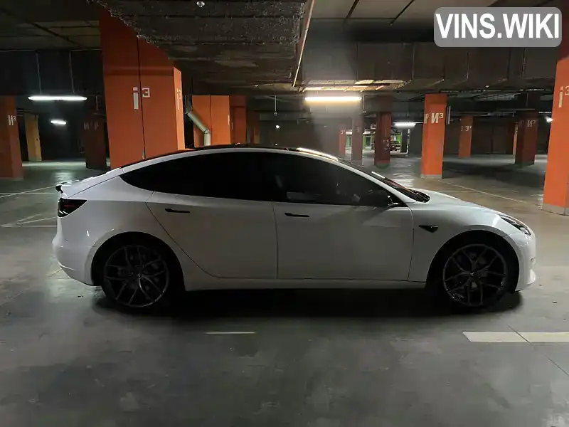 5YJ3E1EBXJF100110 Tesla Model 3 2018 Седан  Фото 3