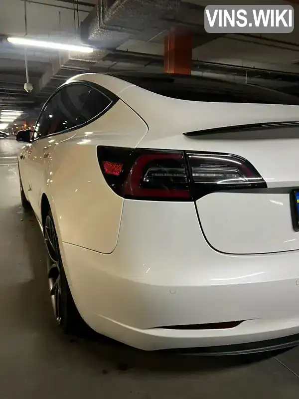 5YJ3E1EBXJF100110 Tesla Model 3 2018 Седан  Фото 8