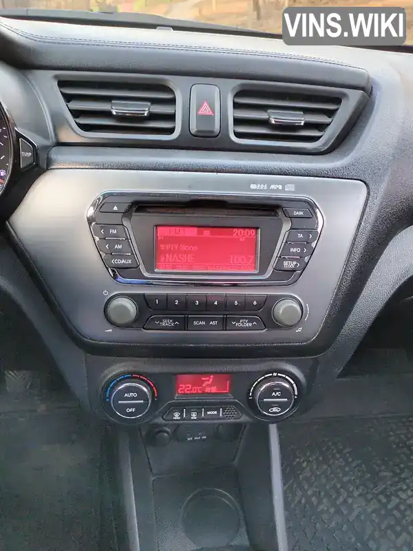 Z94CC41BAER181360 Kia Rio 2013 Седан 1.59 л. Фото 4