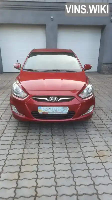 Седан Hyundai Accent 2012 1.6 л. Автомат обл. Київська, Київ - Фото 1/9