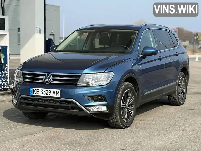 3VV2B7AX9JM185592 Volkswagen Tiguan 2018 Позашляховик / Кросовер 1.98 л. Фото 2