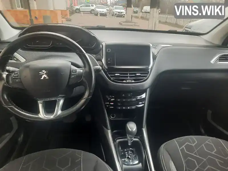 VF3CUHNVTHY048800 Peugeot 2008 2017 Внедорожник / Кроссовер 1.2 л. Фото 9