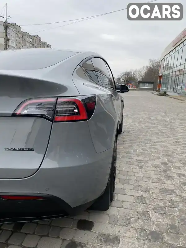 5YJYGDEEXMF063270 Tesla Model Y 2020 Позашляховик / Кросовер  Фото 3