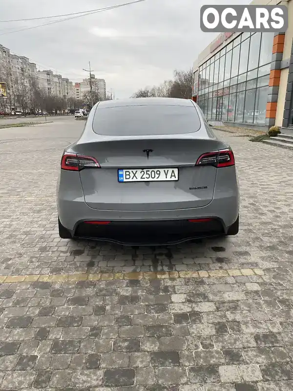 5YJYGDEEXMF063270 Tesla Model Y 2020 Позашляховик / Кросовер  Фото 4