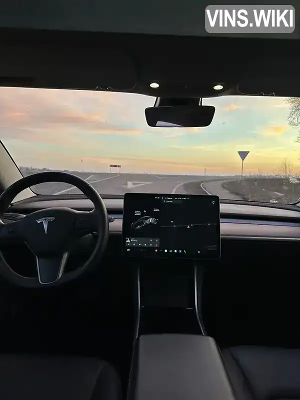 5YJ3E1EAXLF661997 Tesla Model 3 2020 Седан  Фото 5