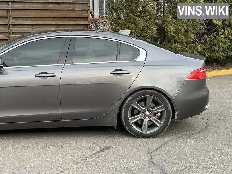 SAJAK4BN2HA944422 Jaguar XE 2016 Седан 2 л. Фото 5