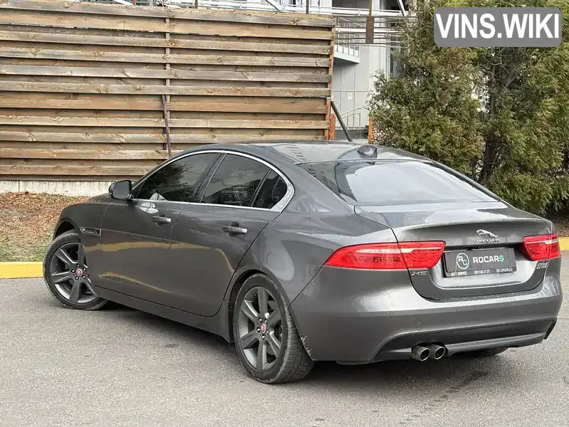 SAJAK4BN2HA944422 Jaguar XE 2016 Седан 2 л. Фото 8