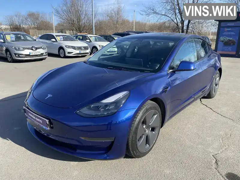 5YJ3E1EA0NF371822 Tesla Model 3 2022 Седан  Фото 1