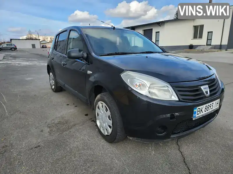 Хетчбек Dacia Sandero 2009 1.2 л. Ручна / Механіка обл. Рівненська, Рівне - Фото 1/14