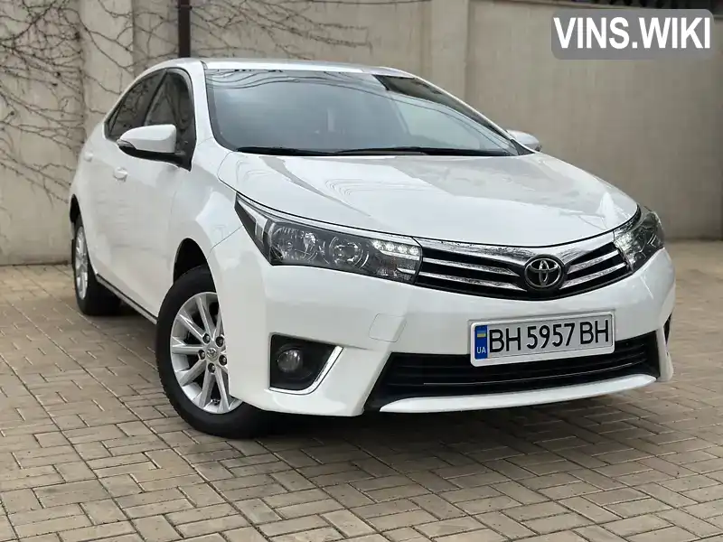 Седан Toyota Corolla 2013 1.6 л. Вариатор обл. Одесская, Одесса - Фото 1/21