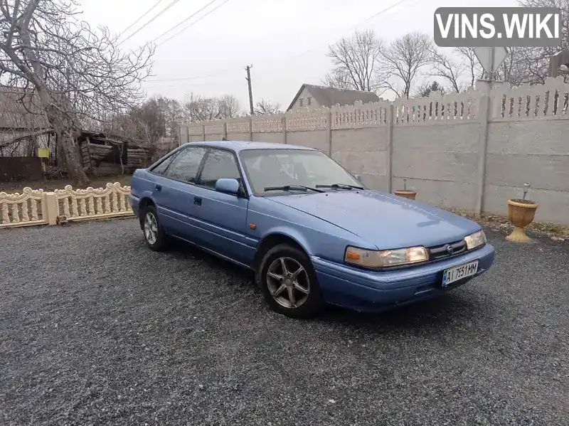 Хетчбек Mazda 626 1990 2 л. Ручна / Механіка обл. Житомирська, Звягель - Фото 1/13