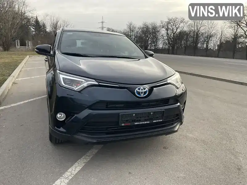 Позашляховик / Кросовер Toyota RAV4 2018 2.49 л. обл. Дніпропетровська, Дніпро (Дніпропетровськ) - Фото 1/21