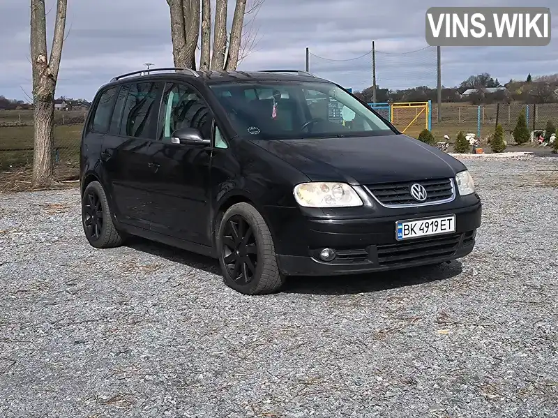 Мінівен Volkswagen Touran 2006 1.97 л. Автомат обл. Рівненська, Рівне - Фото 1/18