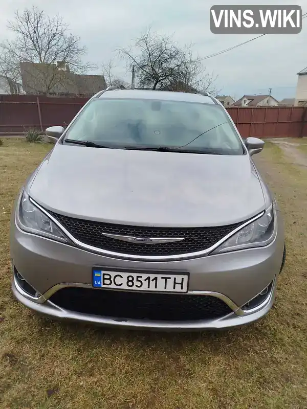 Минивэн Chrysler Pacifica 2017 3.61 л. Автомат обл. Львовская, Львов - Фото 1/21