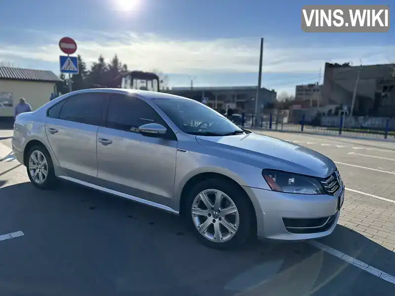 Седан Volkswagen Passat 2012 2.5 л. Автомат обл. Черниговская, Прилуки - Фото 1/21