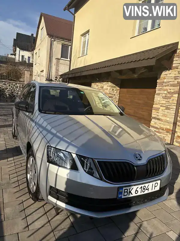 Универсал Skoda Octavia 2017 1.6 л. Ручная / Механика обл. Ровенская, Ровно - Фото 1/21