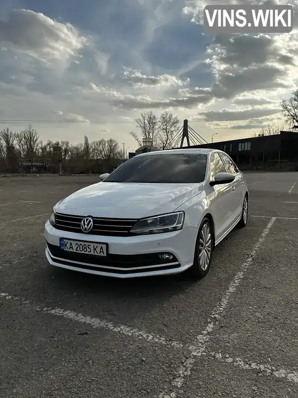 Седан Volkswagen Jetta 2016 1.6 л. Автомат обл. Киевская, Киев - Фото 1/21