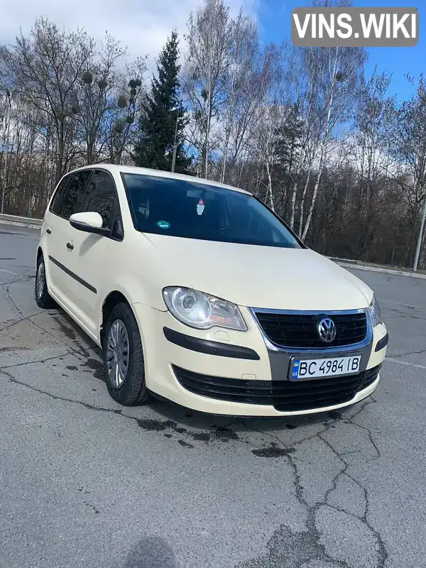 Мінівен Volkswagen Touran 2010 1.9 л. Автомат обл. Львівська, Турка - Фото 1/21