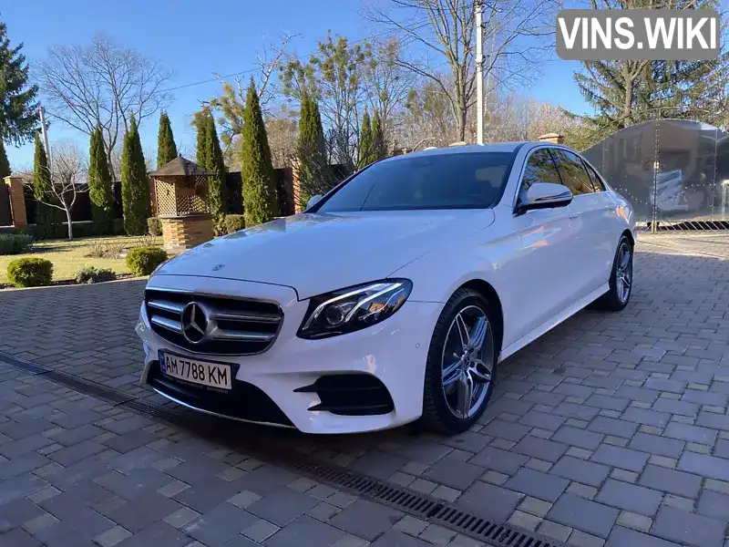 Седан Mercedes-Benz E-Class 2019 1.95 л. Автомат обл. Киевская, Киев - Фото 1/21